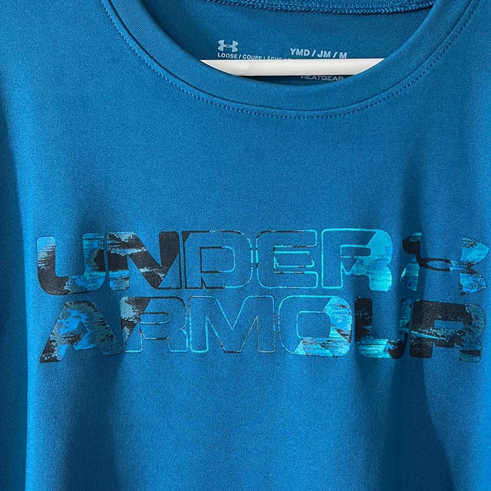Under Armour Loose Fit Slinky Tee - Picture 2 of 8